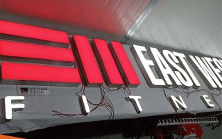 亚克力配电柜标牌设计，不只是贴个label那么简单